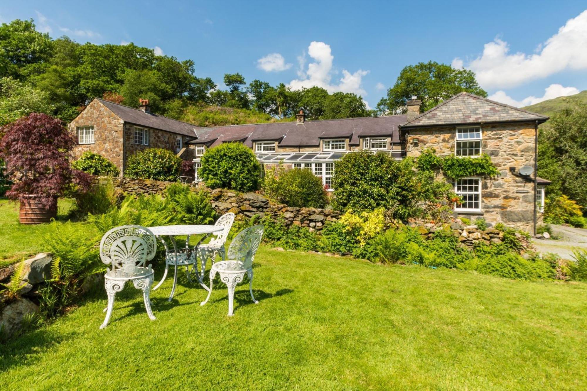 Sygun Fawr Country House Hotel Beddgelert Exterior photo